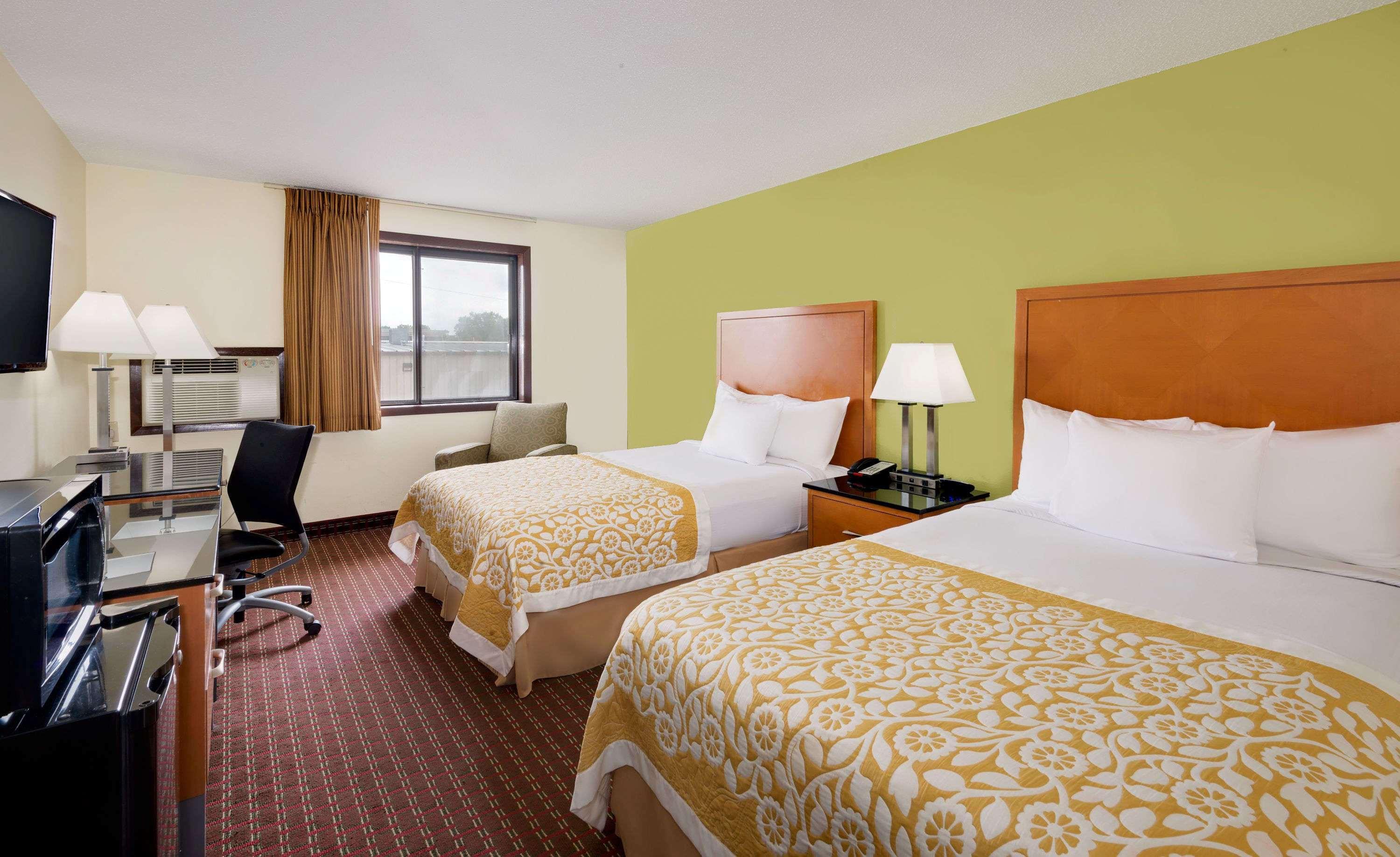 Days Inn By Wyndham Fort Dodge Eksteriør bilde