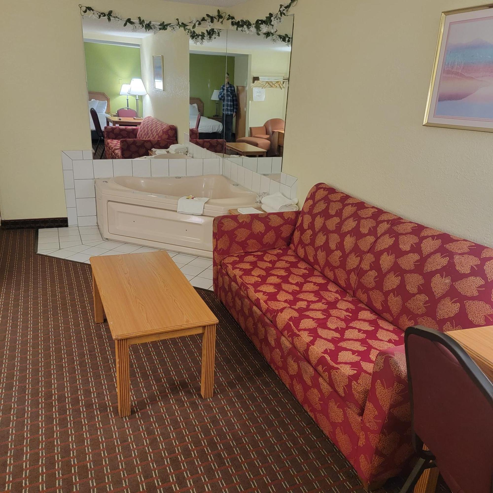 Days Inn By Wyndham Fort Dodge Eksteriør bilde